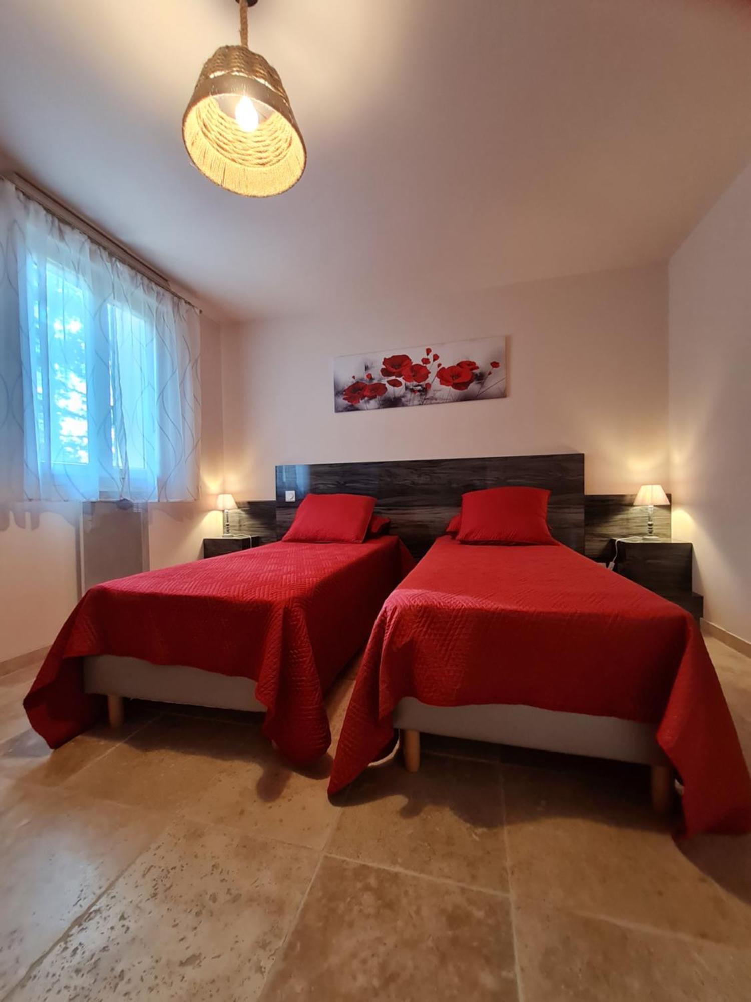 Hotel Domaine Du Cardou Puy-lʼÉvêque Zimmer foto